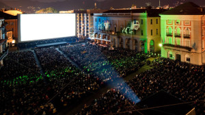 Il maxiscermo in Piazza Grande per il festival di Locarno