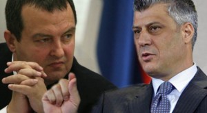 Dacic e Thaci in un fotomontaggio di m-magazine.org