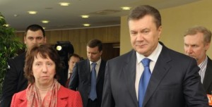 Ashton e Yanukovych a Bruxelles nel 2010