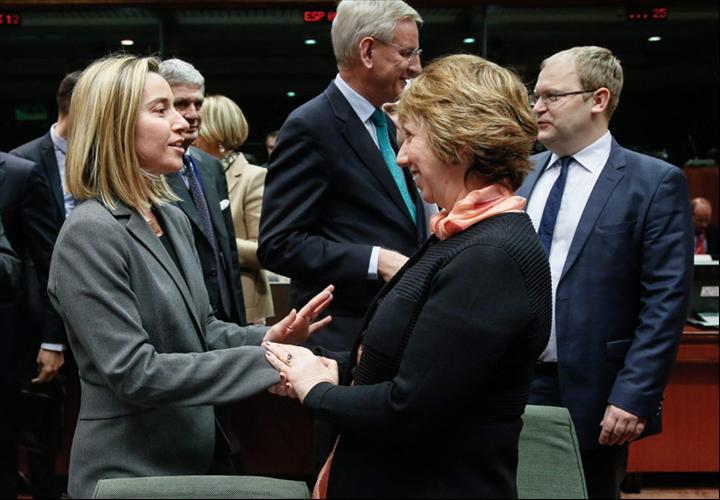 Federica Mogherini con Catherine Ashton