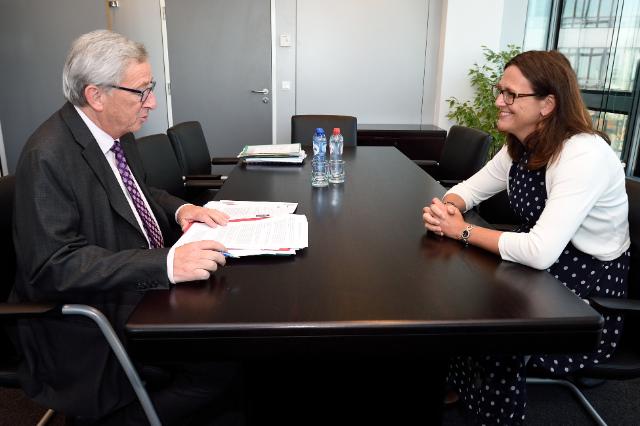 L'intervista di Juncker a Cecilia Malmstrom per la formazione della nuova Commissione