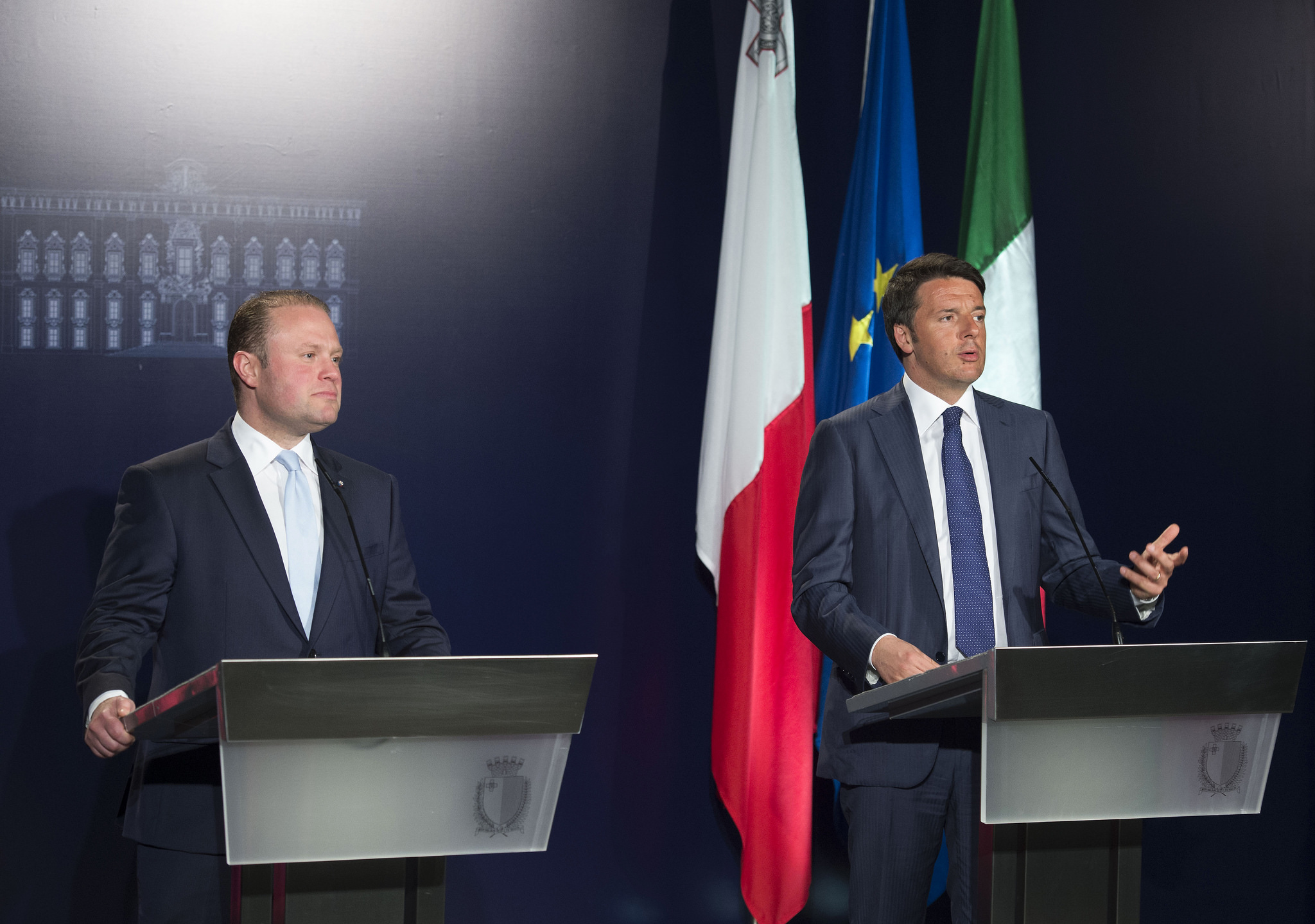 Il premier italiano Matteo Renzi e quello maltese Joseph Muscat