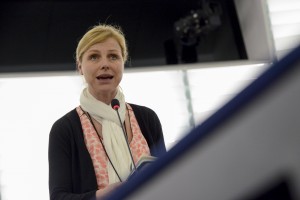 Cina, economia di mercato, alessia mosca, parlamento europeo