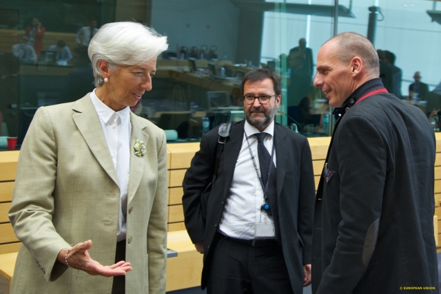 La direttrice del Fmi Lagarde e il ministro delle Finanze ellenico Varoufakis all'Eurogruppo - foto Consiglio Ue