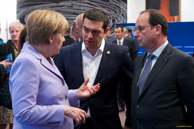 Merkel, Tsipras e Hollande discutono a margine del Consiglio europeo - foto Consiglio Ue