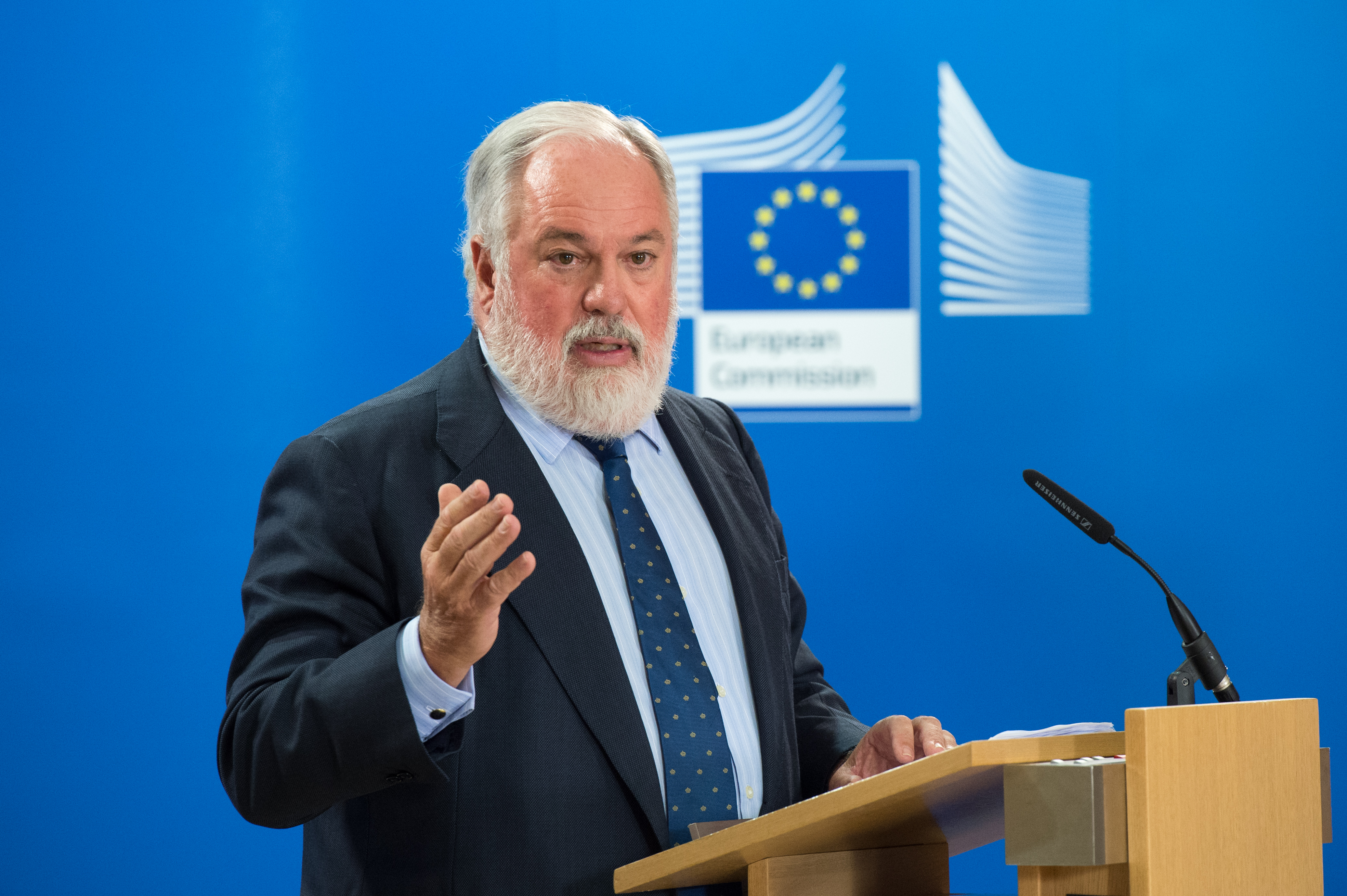 Il commisario Ue al Clima e all'Energia, Miguel Arias Cañete - foto Commissione Ue