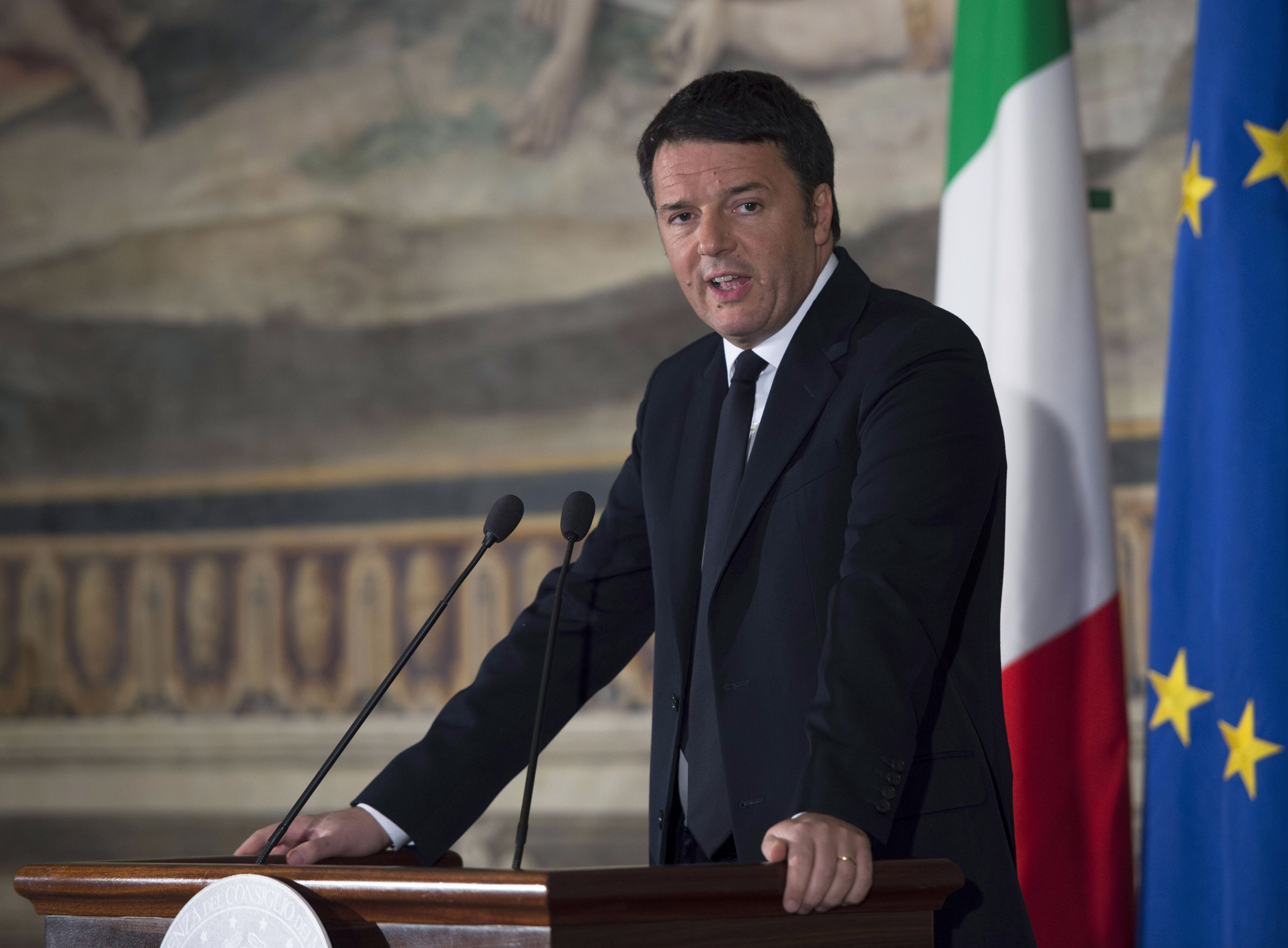 Il presidente del Consiglio Matteo Renzi nella sala degli Orazi e dei Curiazi in Campidoglio (Fonte: Palazzo Chigi)