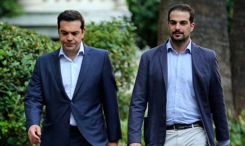 Tsipras e il suo ex portavoce, ora dissidente interno, Sakellaridis