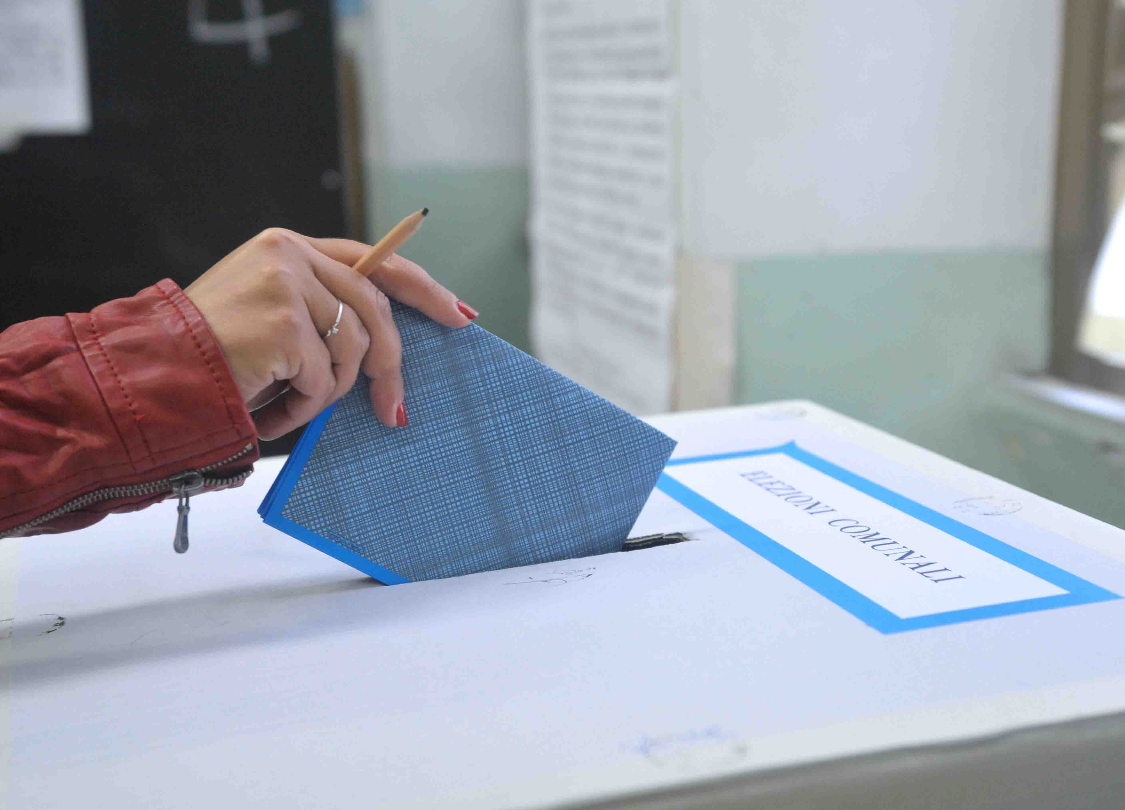 italy elections mayors