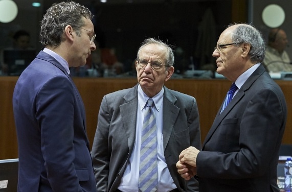 Padoan discute con l'olandese Dijsselbloem e il maltese Scicluna a margine dell'Ecofin - foto Consiglio Ue