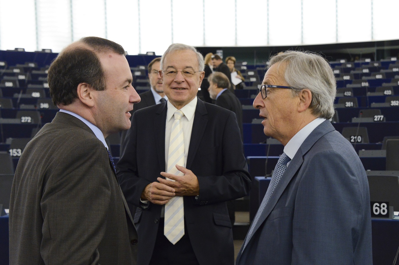 Weber, Lamassoure e Juncker in Aula - © European Union 2014 - Source EP