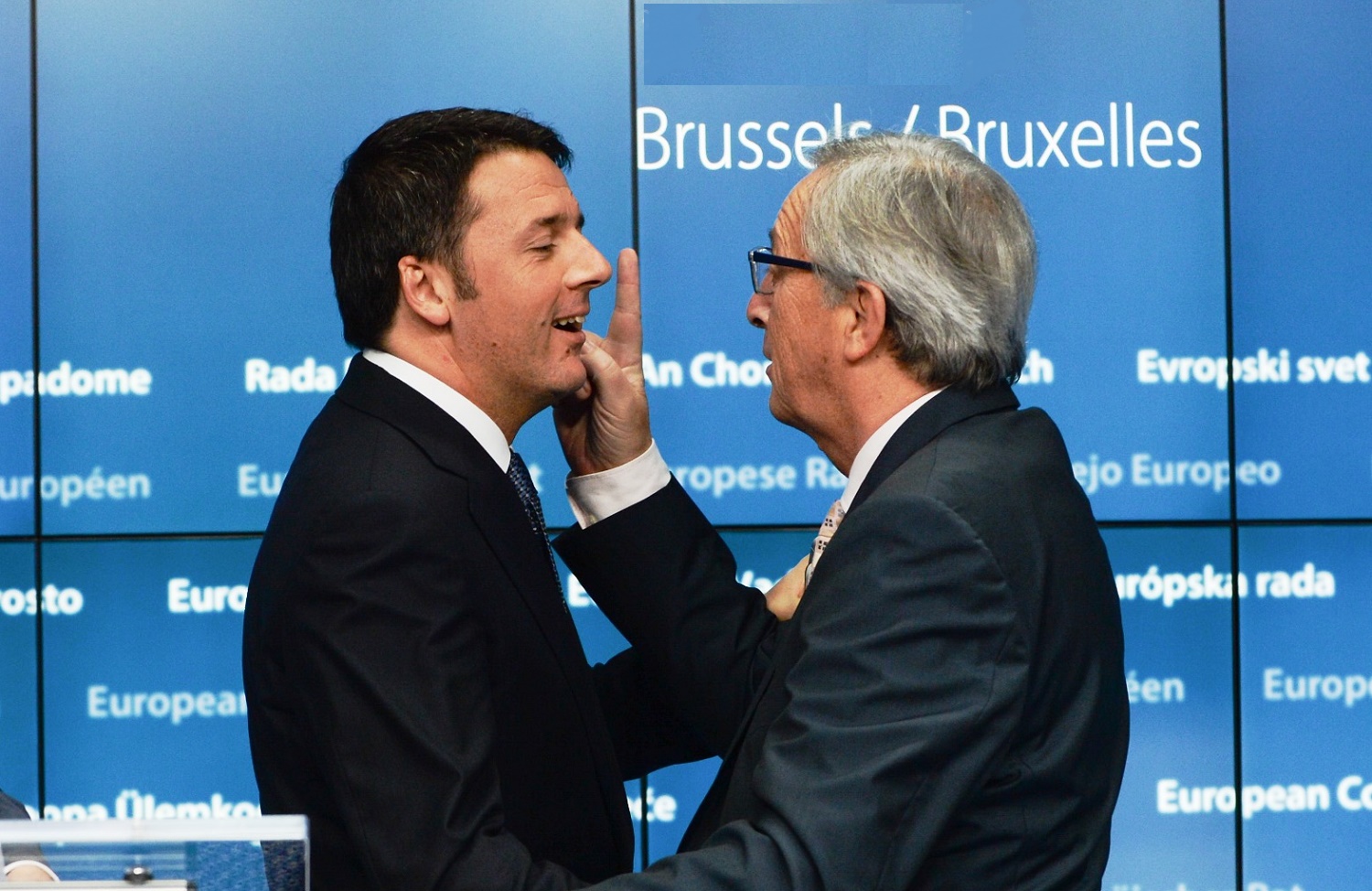 manovra, commissione europea, Renzi, Juncker, scontro