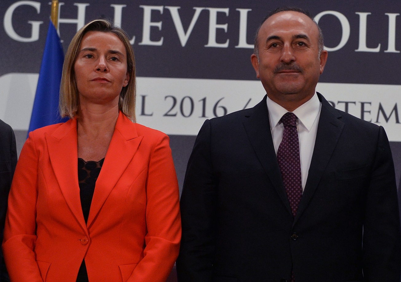 Federica Mogherini e Mevlüt Çavuşoğlu - foto Eu Commission