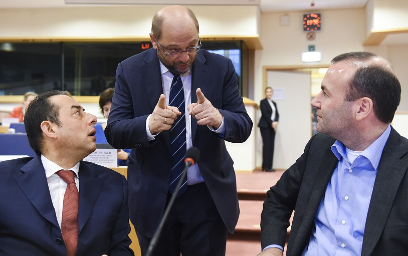 Pittella, Schulz e Weber - © European Union 2015 - Source : EP