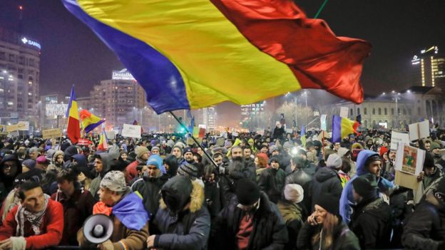 Romania, proteste corrotti