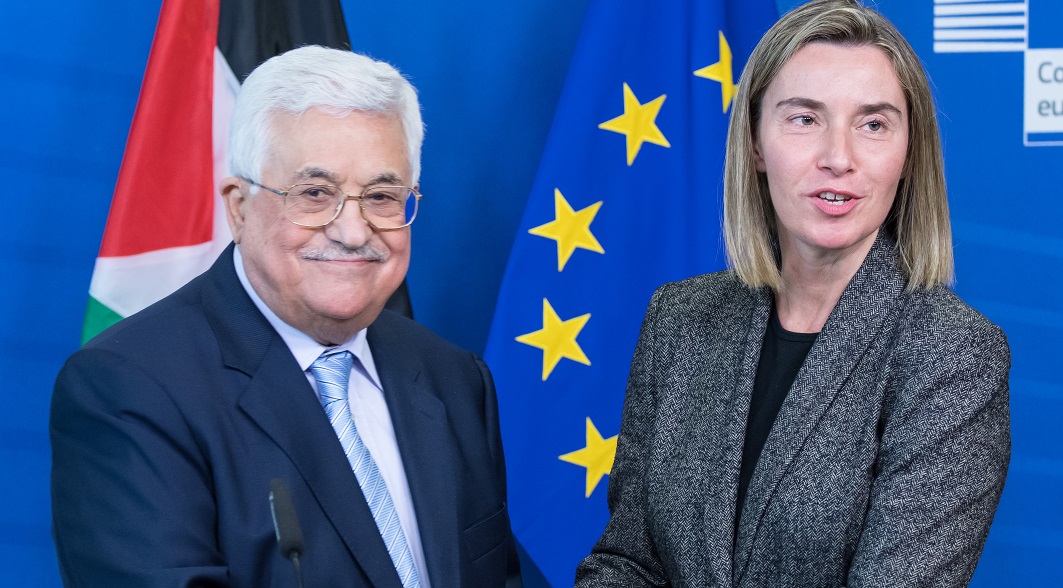 Mahmoud Abbas e Federica Mogherini a Bruxelles - foto Commissione europea