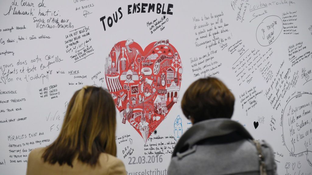 Murales dedicato alle vittime degli attentati di Maalbeek