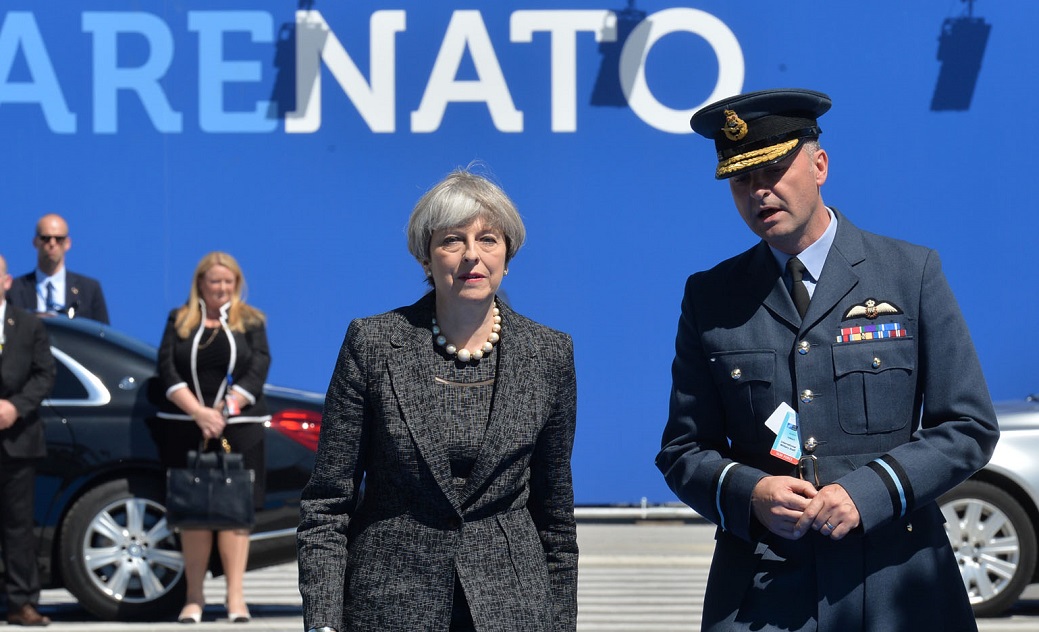 Theresa May - foto Nato