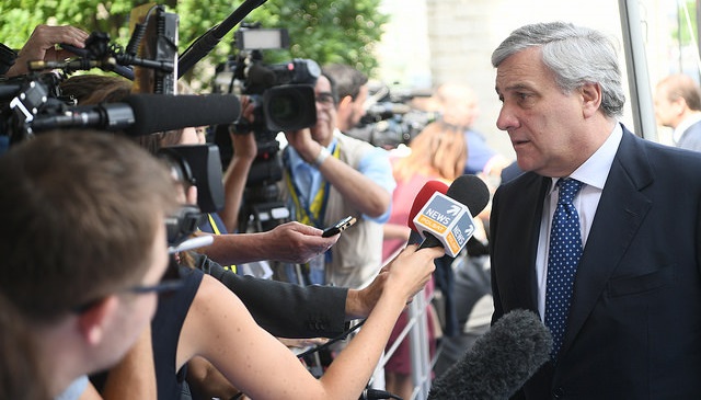 Antonio Tajani al suo arrivo al vertice del Ppe