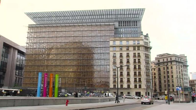 L'Europa building, la nuova sede del Consiglio europeo. Inaugurato a inizio anno, già due incidenti in pochi giorni.