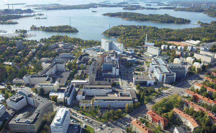 Veduta area del Centro medico accademico di Helsinki, polo formato da facoltà di Medicina dell’università di Helsinki, l’Istituto di scienze della vita (HiLife) e l’ospedale universitario di Helsinki. Ricerca e innovazione sanitaria passano da qui