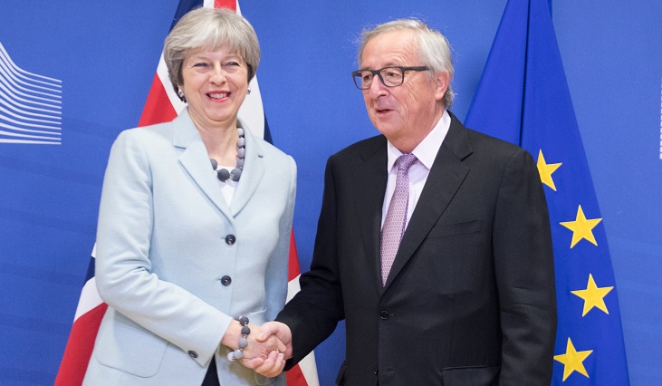 Jean-Claude Juncker e Theresa May