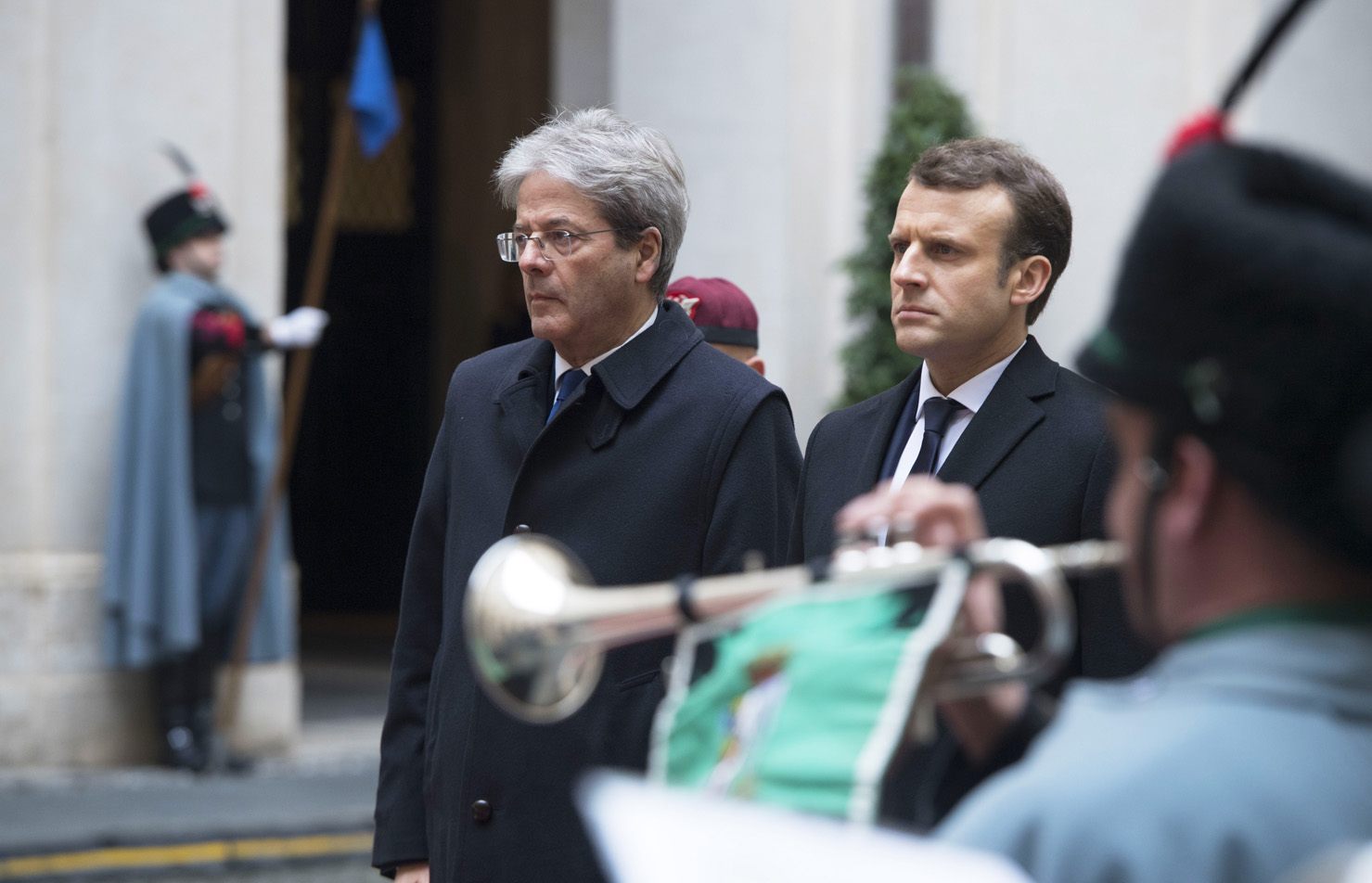 Il presidente del Consiglio Paolo Gentiloni riceve il capo di Stato francese Emmanuel Macron (Foto: Barchielli, Palazzo Chigi)