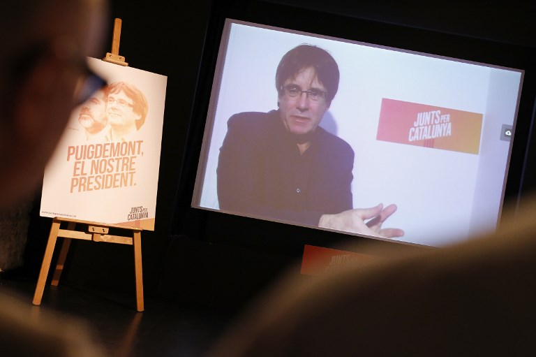 Puigdemont in una videoconferenza dal Belgio