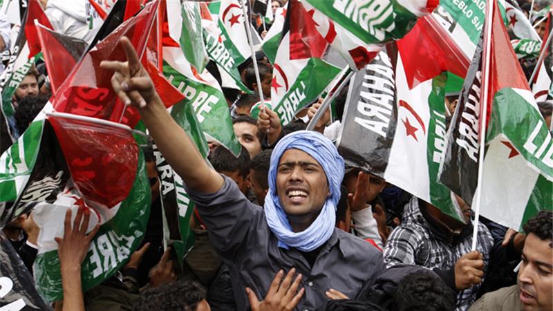 Una manifestazione dei saharawi contro l'occupazione del loro territorio da parte del Marocco