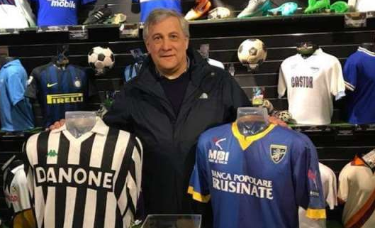 Il presidente del Parlamento europeo, Antonio Tajani. Da sempre un grande tifoso juventino.