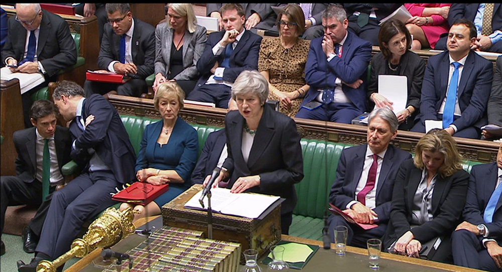 Theresa May nella Camera dei Comuni