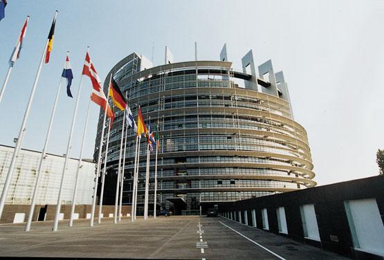 La strada di accesso al Parlamento Europeo di Strasburgo.