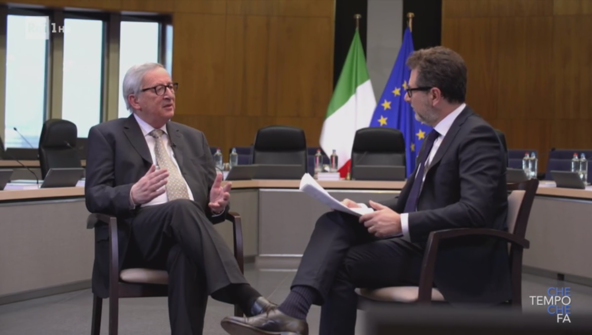 Il presidente della Commissione europea, Jean-Claude Juncker, durante l'intervista con Fabio Fazio