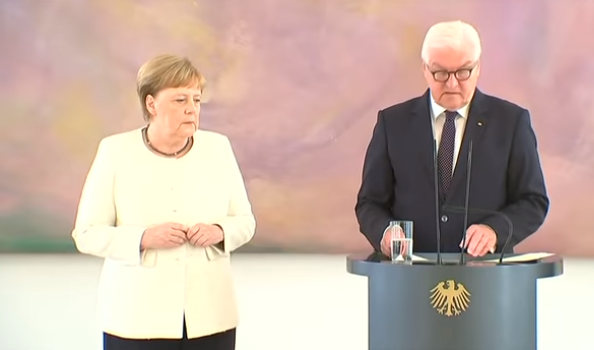 Angela Merkel oggi con Frank-Walter Steinmeier