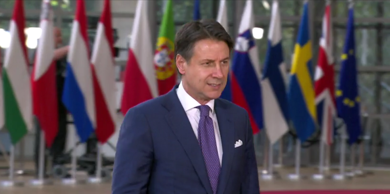 Il presidente del Consiglio, Giuseppe Conte, al suo arrivo a Bruxelles per il vertice straordinario dei capi di Stato e di governo dell'UE (30/6/2019)