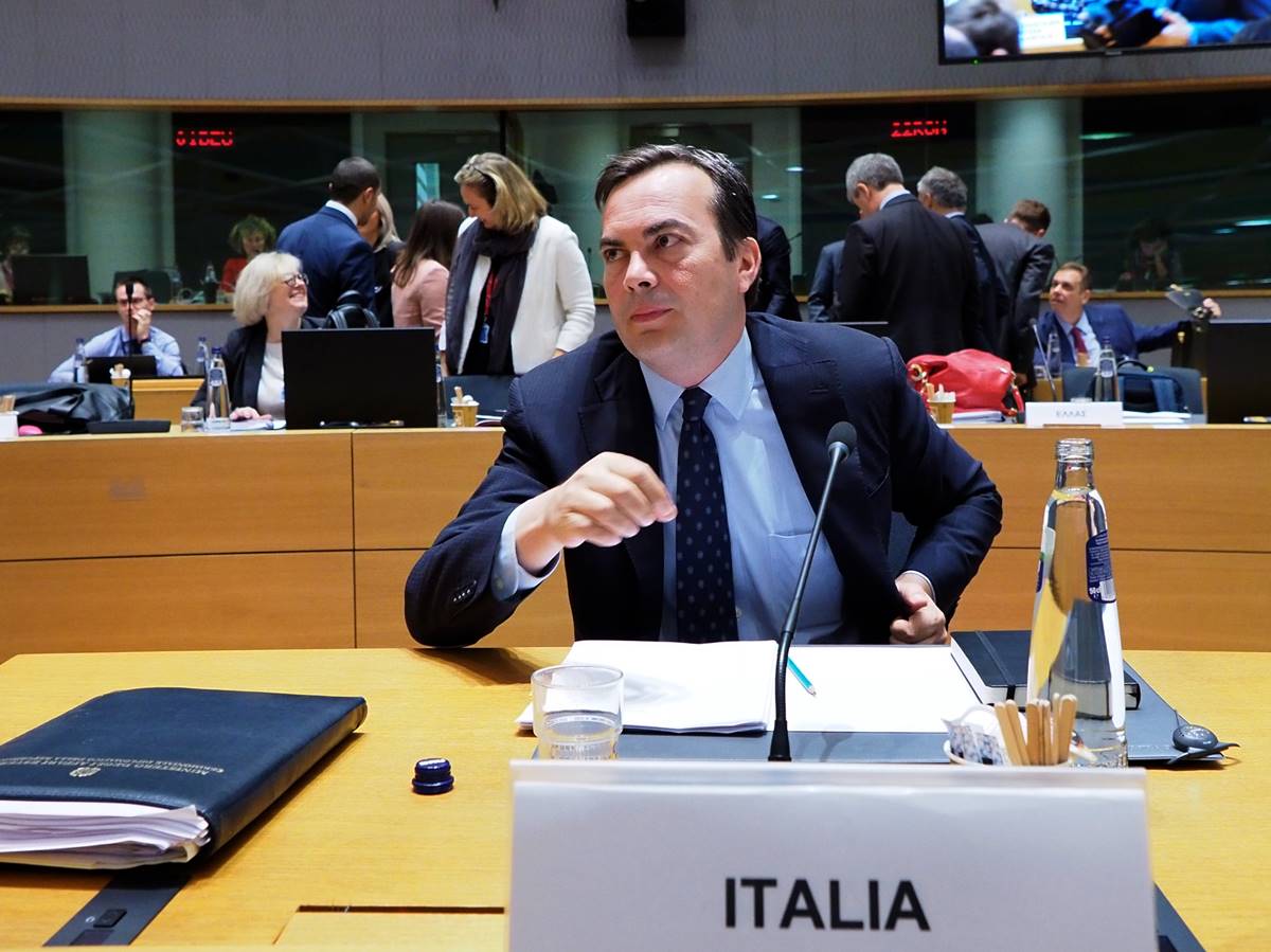 Il ministro degli Affari europei, Enzo Amendola, al consiglio Affari generali a Bruxelles