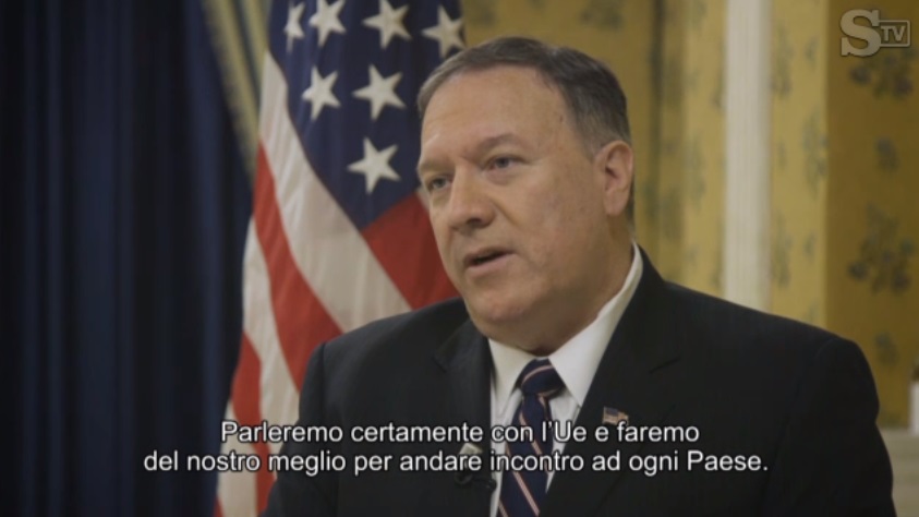 Mike Pompeo durante l'intervista a La Stampa