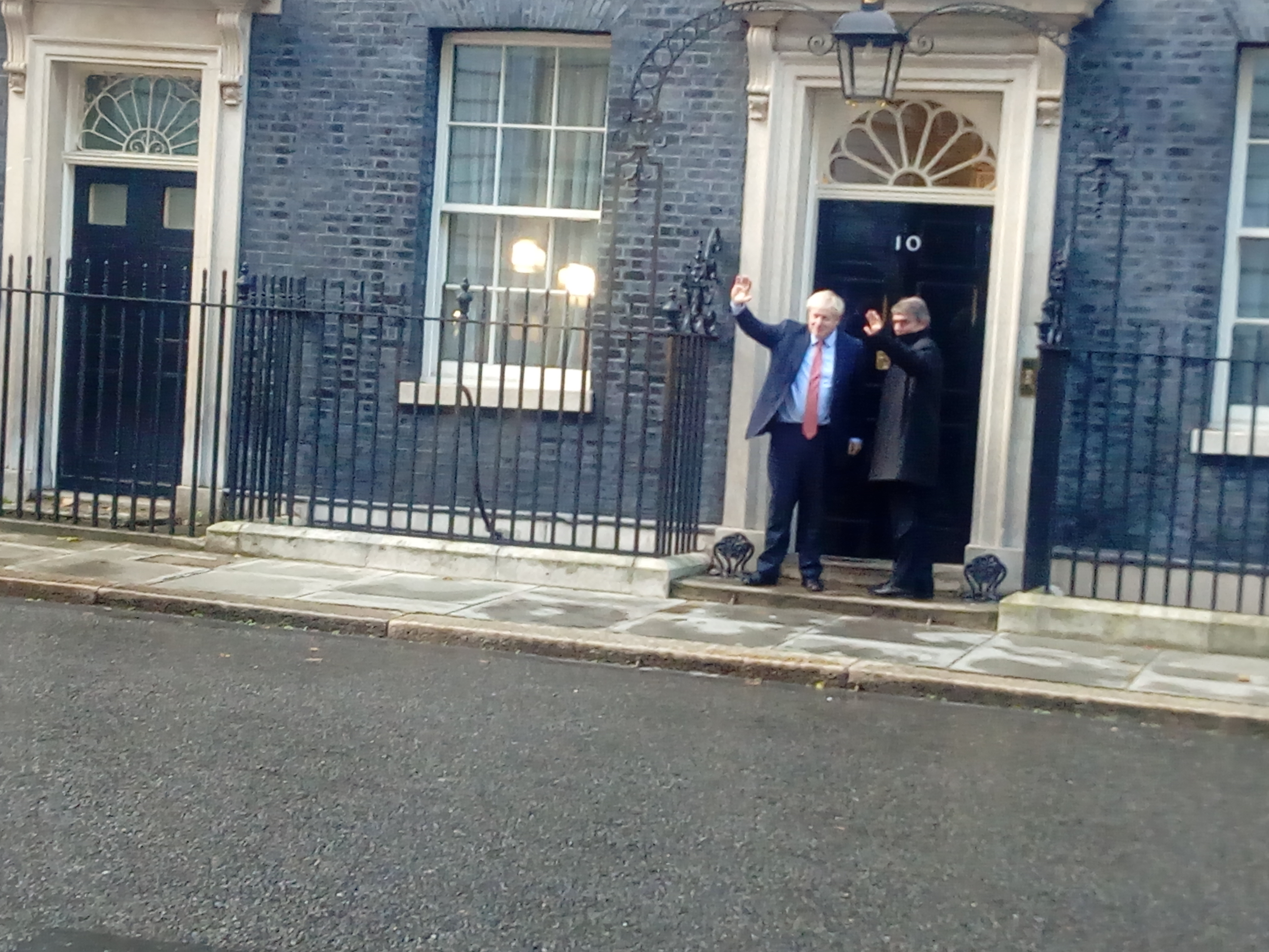 Il premier britannico Boris Johnson riceve il presidente del Parlamento europeo, David Sassoli, a Downing Street.