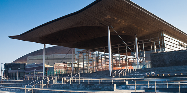 Facciata del Senedd, il palazzo sede del parlamento del Galles.