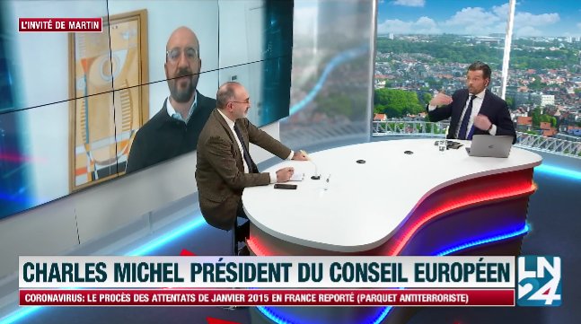 Il presidente del Consiglio europeo, Charles Michel, nel corso dell’intervista con l’emittente belga LN24. In primo piano, Lorenzo Consoli. [Bruxelles, 25 marzo 2020]