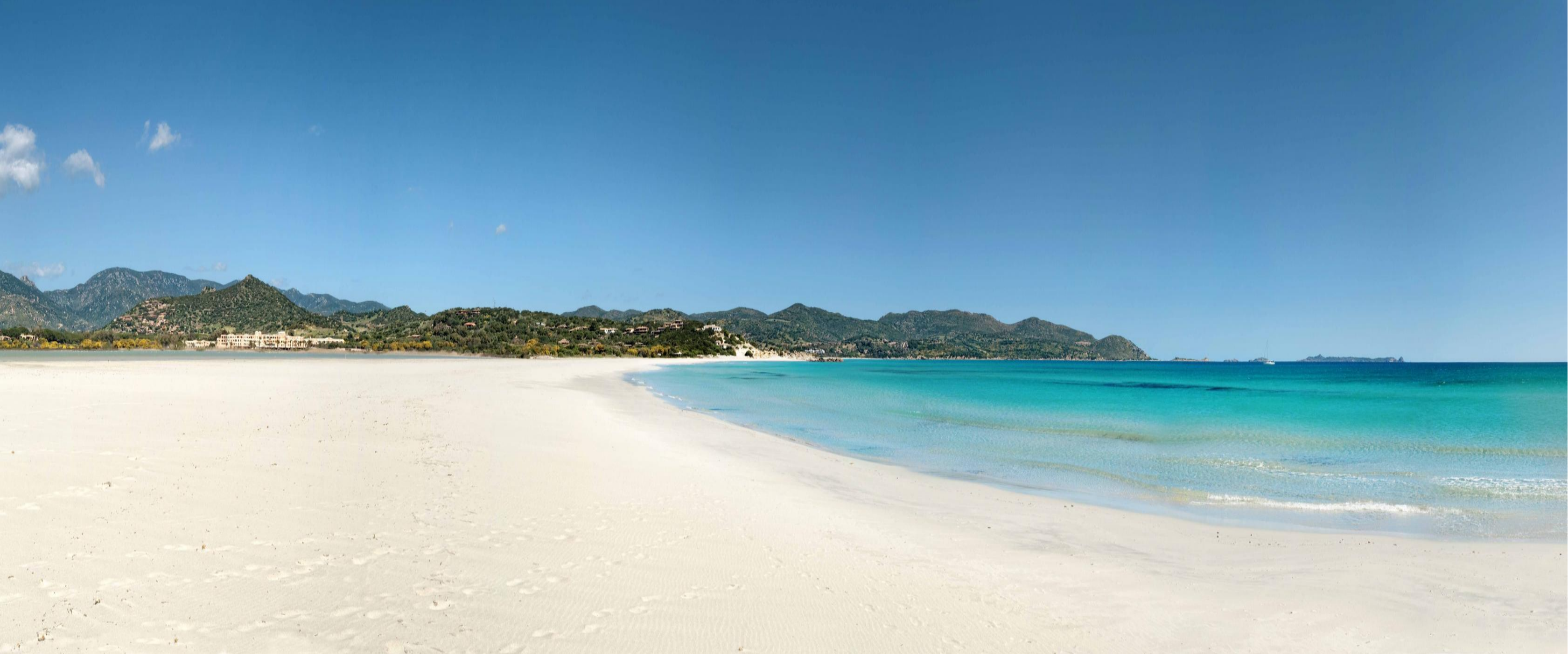 Una veduta delle spiagge di Villasimius [foto: Sardegna turismo]