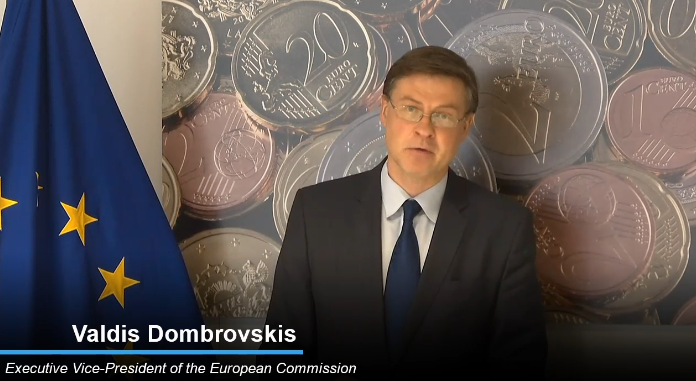 Valdis Dombrovskis, vicepresidente esecutivo della Commissione europea responsabile per un’Economia al servizio delle persone, durante il dialogo sull’Europa con Bloomberg [Bruxelles, 24 aprile 2020]