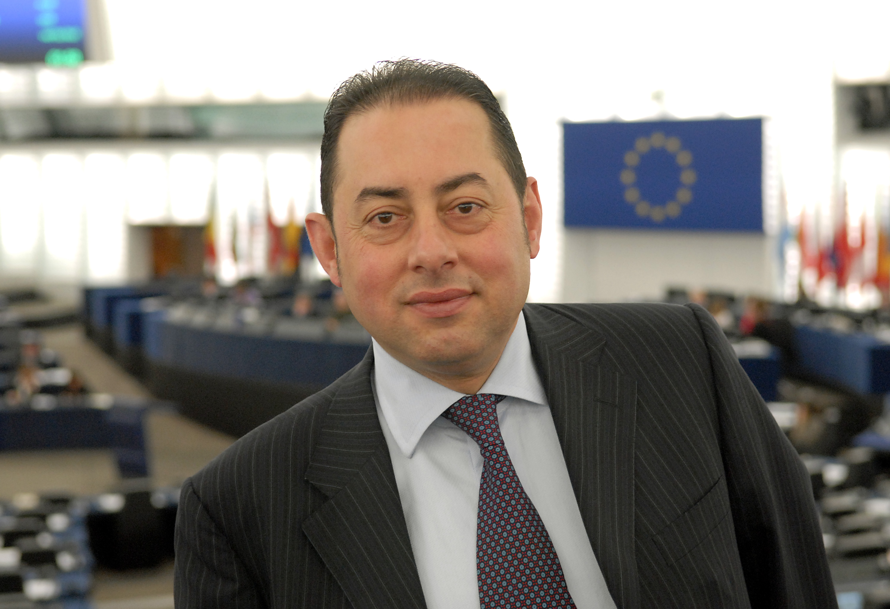 Nella foto d'archivio, Gianni Pittella ai tempi in cui era ancora deputato europeo. Oggi è icepresidente della commissione Politiche dell’Unione europea al Senato.