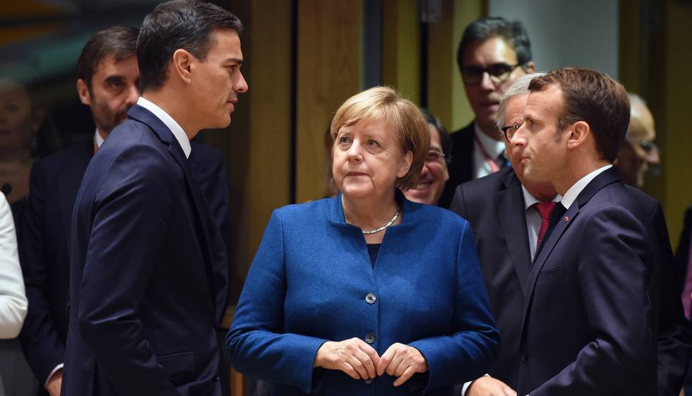 Pedro Sanchez, Angela Merkel e Emmanuel Macron