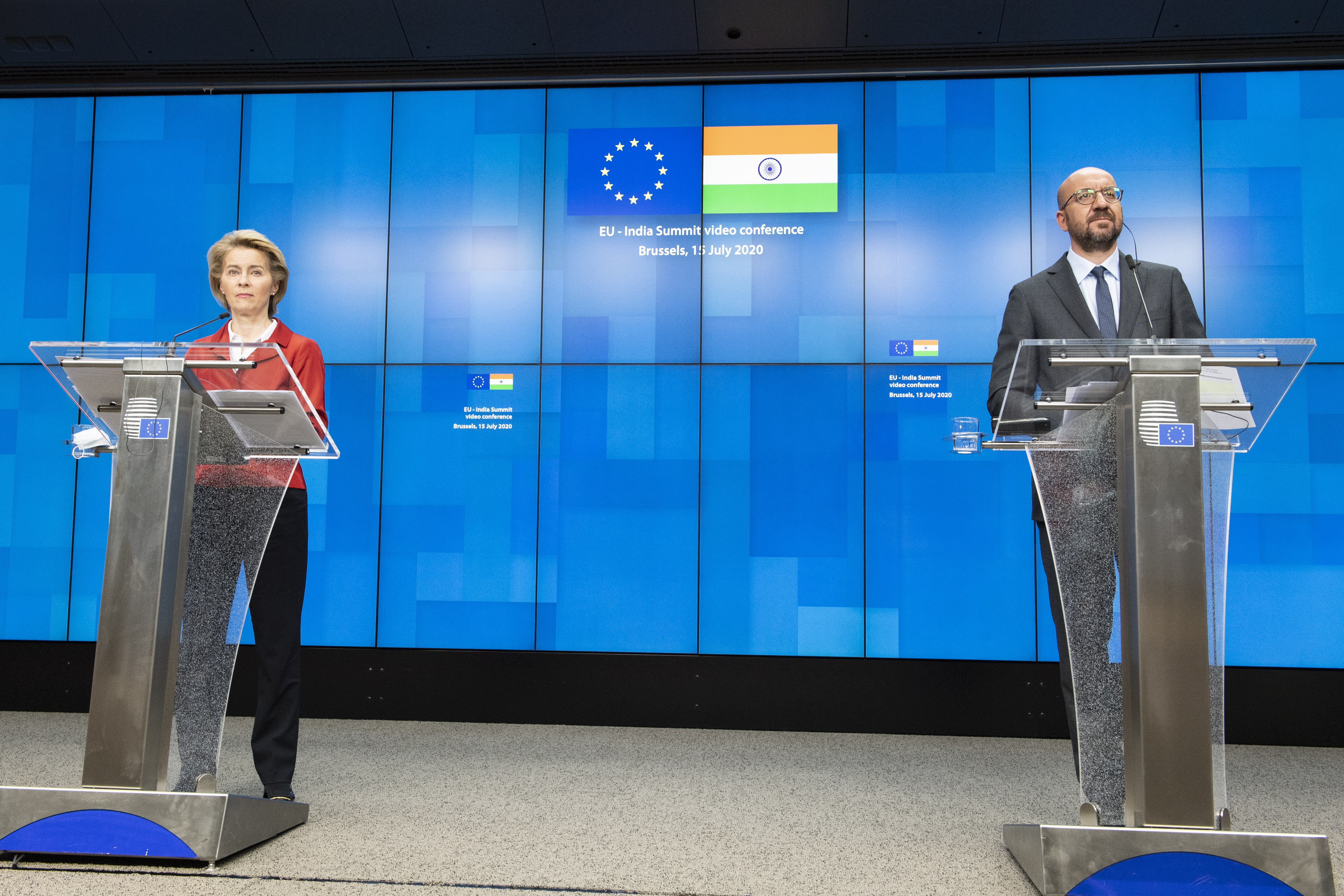 Ursula von der Leyen e Charles Michel in conferenza stampa al 15° Summit UE-India [Bruxelles, 15 luglio]