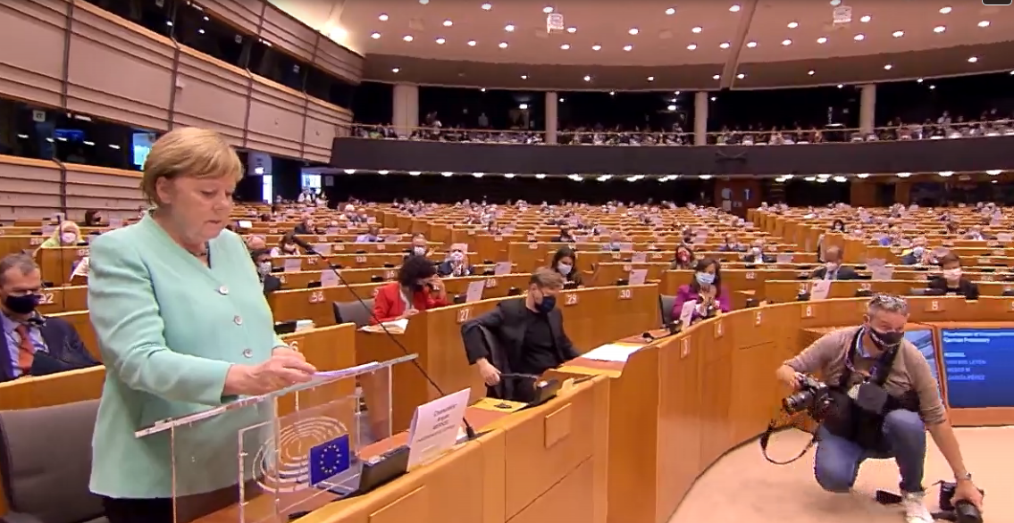 La cancelliera tedesca, Angela Merkel, durante il suo intervento in Parlamento europeo [Bruxelles, 8 luglio 2020]