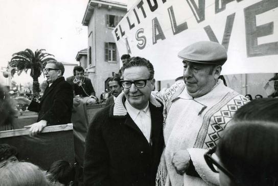 Pablo Neruda, nella foto a destra, ha sostenuto la campagna elettorale di Salvador Allende (Foto: Archivio della Fondazione Salvador Allende)