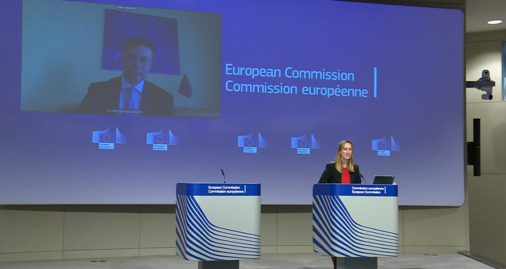 Valdis Dombrovskis, da remoto, illustra le nuove misure della Commissioen europea per la finanza digitale [Bruxelles, 24 settembre 2020]