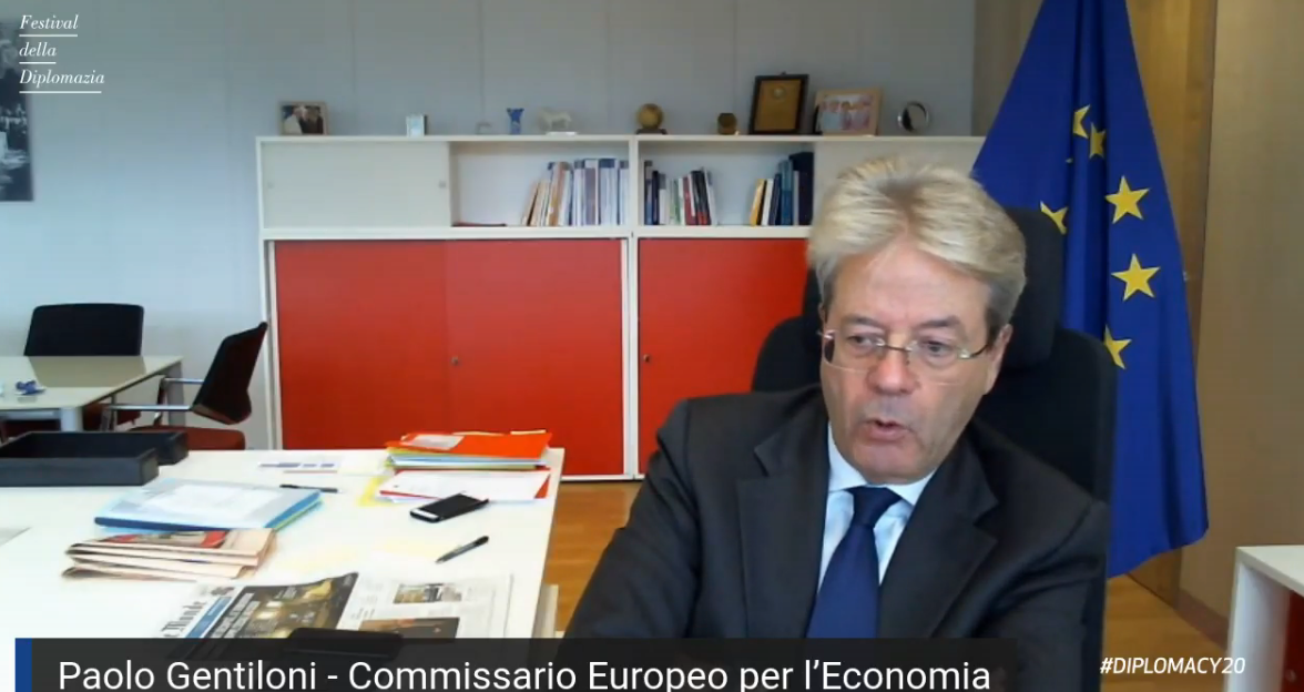 Il commissario per l'Economia, Paolo Gentiloni, durante il suo intervento in videoconferenza al Festival della Diplomazia [Bruxelles, 19 ottobre 2020]