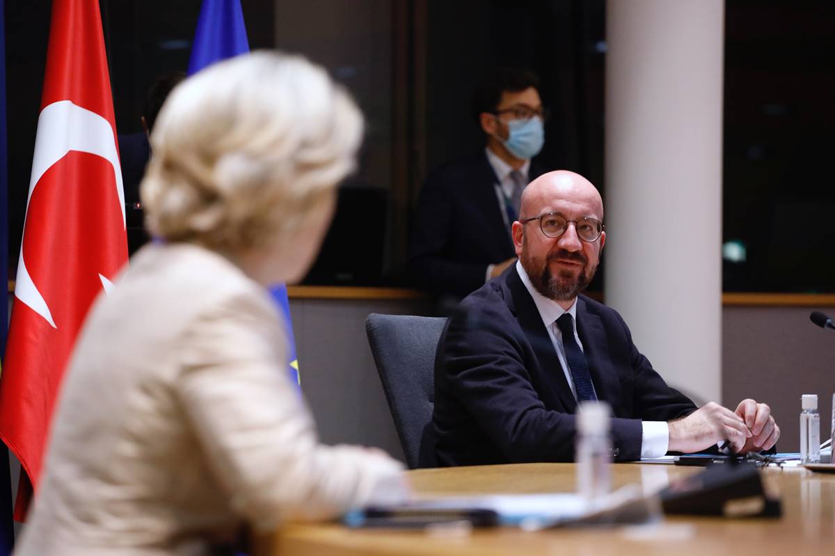 Ursula von der Leyen e Charles Michel